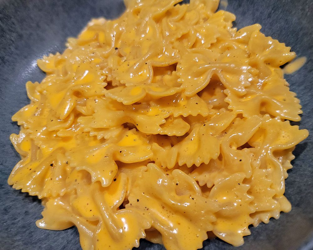 Bow Tie Pasta Recipe (Creamy & Cheesy)